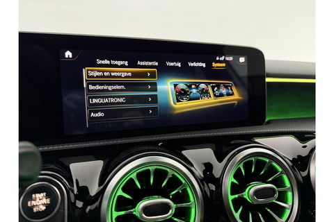 Mercedes-Benz A-Klasse 200 AMG 164PK Pano Camera Sfeerverl. LED Virtual Navi Clima Cruise PDC 18"LMV