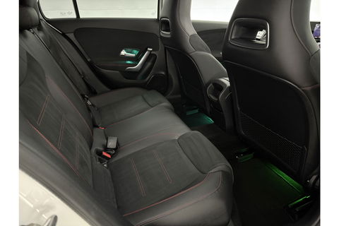Mercedes-Benz A-Klasse 200 AMG 164PK Pano Camera Sfeerverl. LED Virtual Navi Clima Cruise PDC 18"LMV
