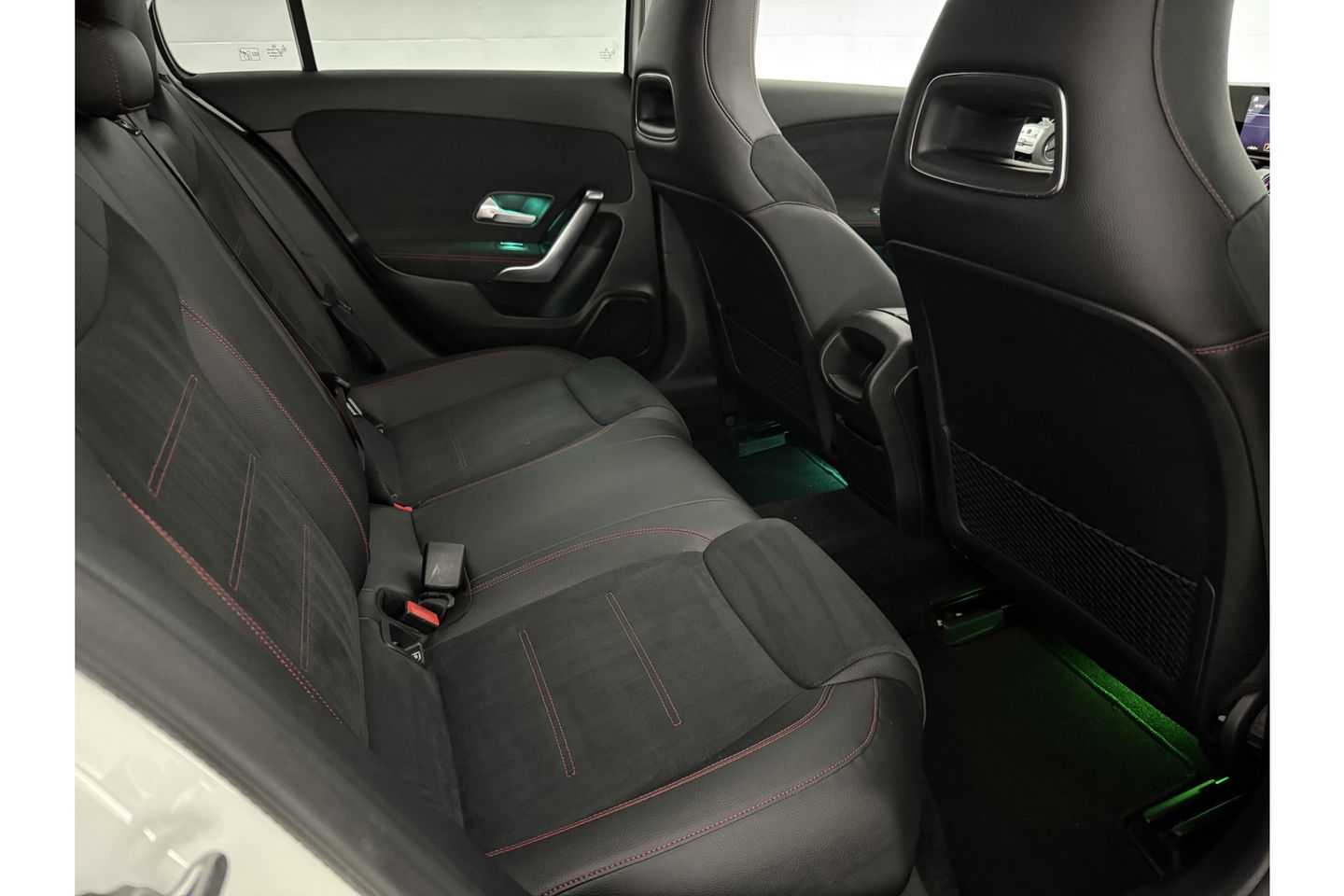 Mercedes-Benz A-Klasse 200 AMG 164PK Pano Camera Sfeerverl. LED Virtual Navi Clima Cruise PDC 18"LMV