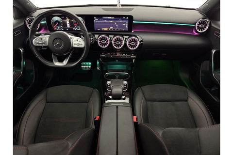 Mercedes-Benz A-Klasse 200 AMG 164PK Pano Camera Sfeerverl. LED Virtual Navi Clima Cruise PDC 18"LMV