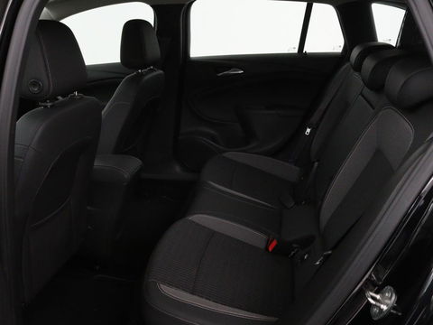Opel Astra 1.4 Turbo Elegance | Automaat | Matrix LED | Camera | Carplay | Navigatie | Climate control | Bluetooth | Cruise control