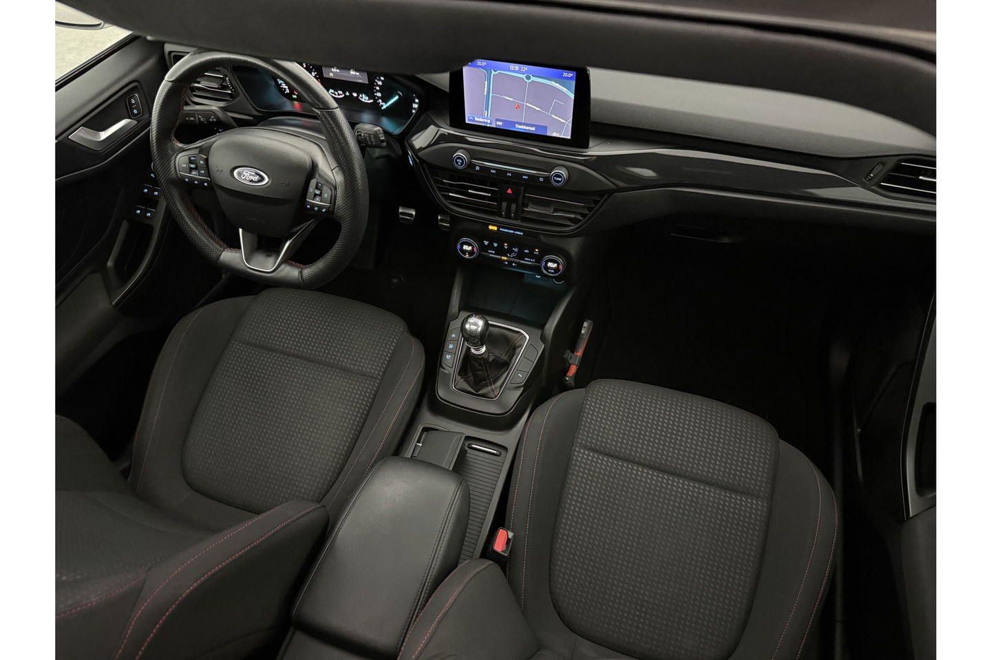 Ford Focus 1.0 EcoBoost ST Line b&o Audio Pano LED Carplay Clima Cruise Navigatie PDC 18"LMV