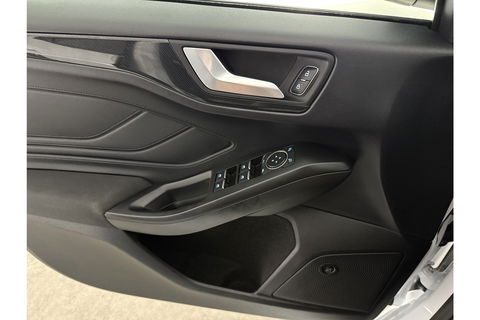 Ford Focus 1.0 EcoBoost ST Line b&o Audio Pano LED Carplay Clima Cruise Navigatie PDC 18"LMV