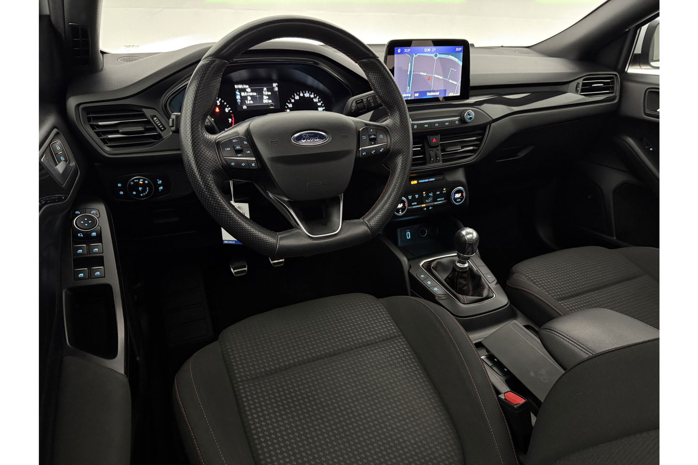 Ford Focus 1.0 EcoBoost ST Line b&o Audio Pano LED Carplay Clima Cruise Navigatie PDC 18"LMV