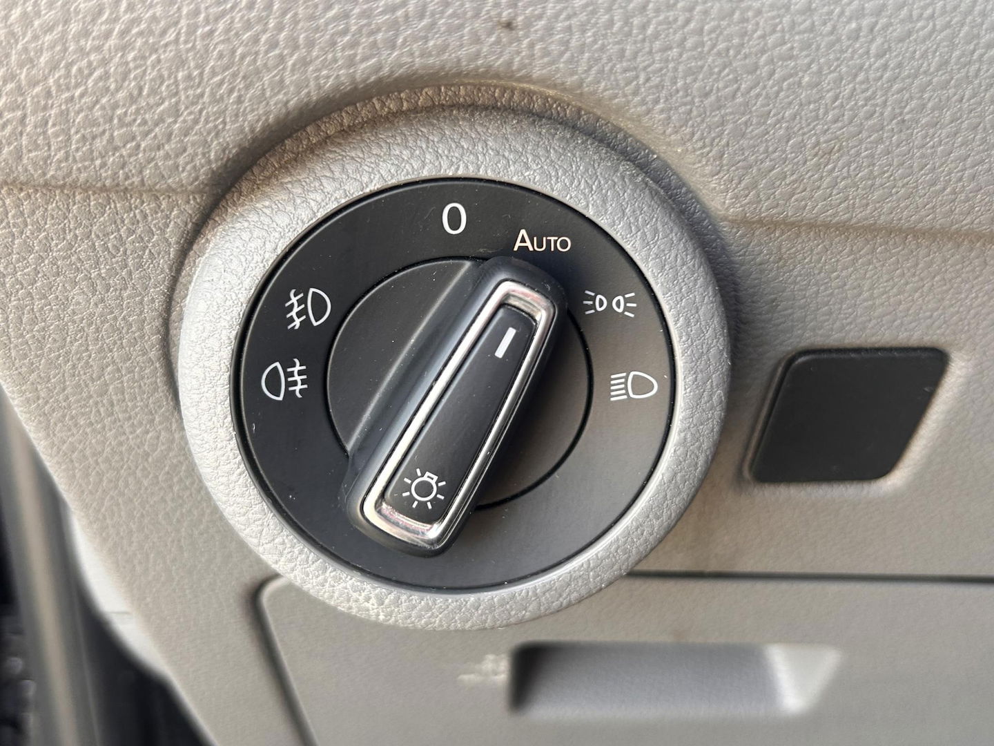 Volkswagen Transporter BULLI 2.0 TDI L2H1 30 DC | 2x SCHUIFDEUR | STOELVERWARMING | LED | LEDER