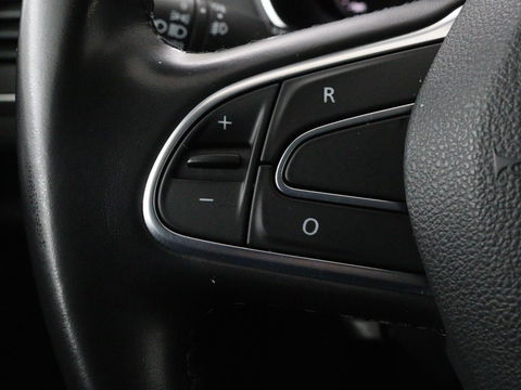 Renault Mégane 1.3 TCe Bose | Trekhaak | Carplay | Climate control | Navigatie | Dodehoek detectie | Park Assist | Cruise control