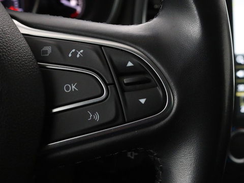 Renault Mégane 1.3 TCe Bose | Trekhaak | Carplay | Climate control | Navigatie | Dodehoek detectie | Park Assist | Cruise control