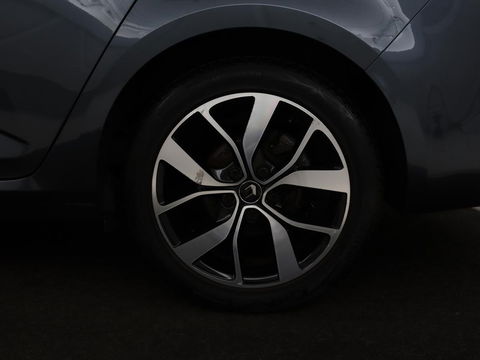 Renault Mégane 1.3 TCe Bose | Trekhaak | Carplay | Climate control | Navigatie | Dodehoek detectie | Park Assist | Cruise control