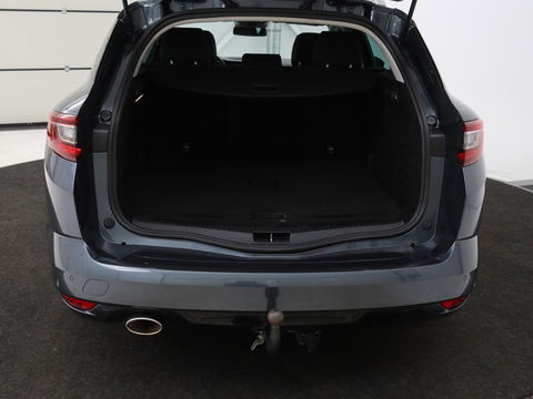 Renault Mégane 1.3 TCe Bose | Trekhaak | Carplay | Climate control | Navigatie | Dodehoek detectie | Park Assist | Cruise control