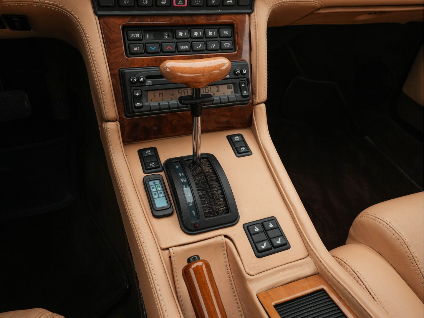 Maserati Ghibli 2.8 V6 Aut. *LUXURY-LEATHER | AIRCO | COMFORT-SEATS | RADIO-CD | WOODEN-INLAY | ALCANTARA-HEADLINER | 17''ALU*