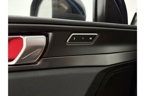 Lynk & Co 01 1.5 Hybride 360Camera ACC Pano LED Memory Sfeerverl. Carplay Clima Navi Virtual 20"LMV