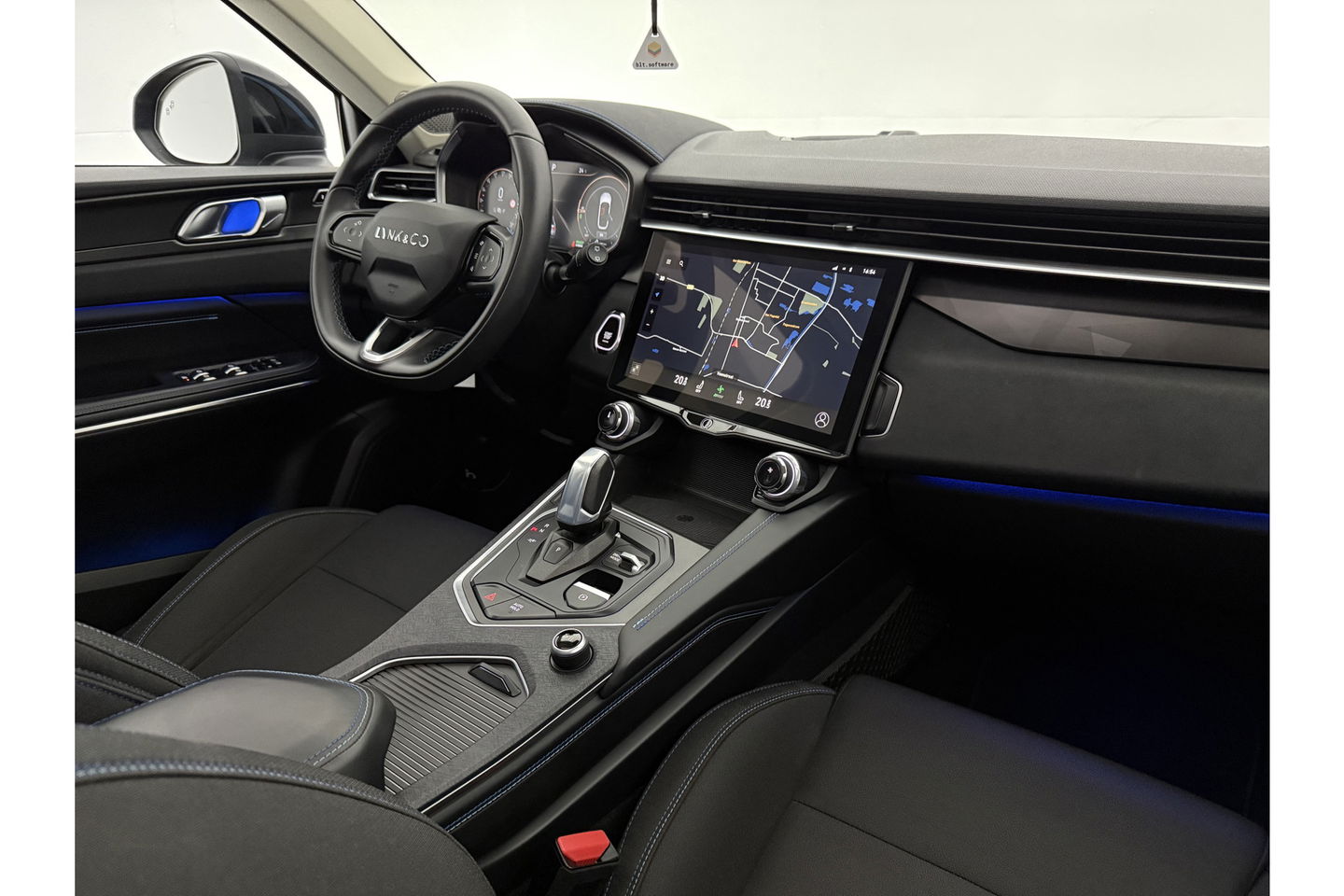 Lynk & Co 01 1.5 Hybride 360Camera ACC Pano LED Memory Sfeerverl. Carplay Clima Navi Virtual 20"LMV