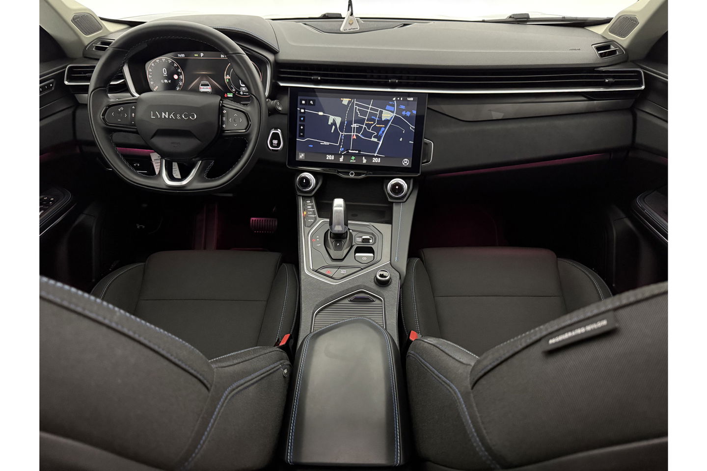 Lynk & Co 01 1.5 Hybride 360Camera ACC Pano LED Memory Sfeerverl. Carplay Clima Navi Virtual 20"LMV