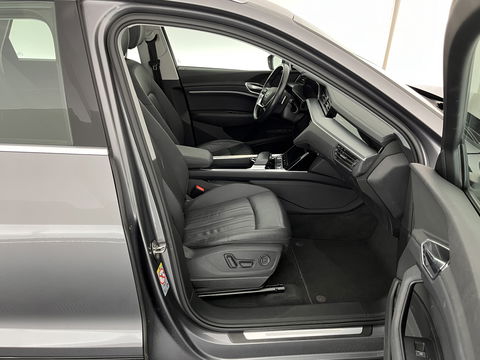 Audi e-tron 50 Quattro Advanced Launch-Edition-Plus 71 kWh [ 3-Fase ] (INCL-BTW) *PANO | LUXURY-LEATHER | FULL-LED | ADAPTIVE-CRUISE | MEMORY-PACK | DIGI-COCKPIT | HEATED-COMFORTSEATS | CARPLAY | NAVI-FULLMAP | ECC | SHIFT-PADDLES | LANE-ASSIST | PDC | 20''ALU*