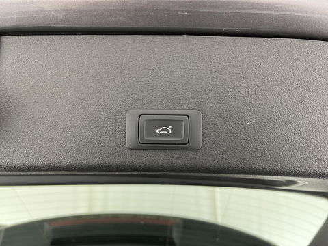 Audi e-tron 50 Quattro Advanced Launch-Edition-Plus 71 kWh [ 3-Fase ] (INCL-BTW) *PANO | LUXURY-LEATHER | FULL-LED | ADAPTIVE-CRUISE | MEMORY-PACK | DIGI-COCKPIT | HEATED-COMFORTSEATS | CARPLAY | NAVI-FULLMAP | ECC | SHIFT-PADDLES | LANE-ASSIST | PDC | 20''ALU*
