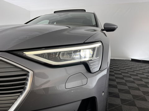 Audi e-tron 50 Quattro Advanced Launch-Edition-Plus 71 kWh [ 3-Fase ] (INCL-BTW) *PANO | LUXURY-LEATHER | FULL-LED | ADAPTIVE-CRUISE | MEMORY-PACK | DIGI-COCKPIT | HEATED-COMFORTSEATS | CARPLAY | NAVI-FULLMAP | ECC | SHIFT-PADDLES | LANE-ASSIST | PDC | 20''ALU*