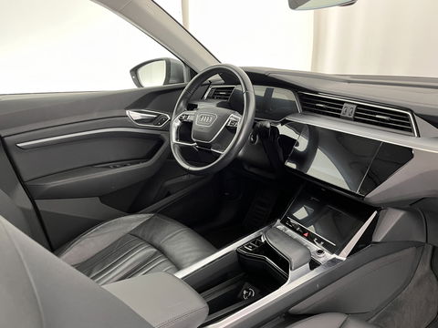 Audi e-tron 50 Quattro Advanced Launch-Edition-Plus 71 kWh [ 3-Fase ] (INCL-BTW) *PANO | LUXURY-LEATHER | FULL-LED | ADAPTIVE-CRUISE | MEMORY-PACK | DIGI-COCKPIT | HEATED-COMFORTSEATS | CARPLAY | NAVI-FULLMAP | ECC | SHIFT-PADDLES | LANE-ASSIST | PDC | 20''ALU*