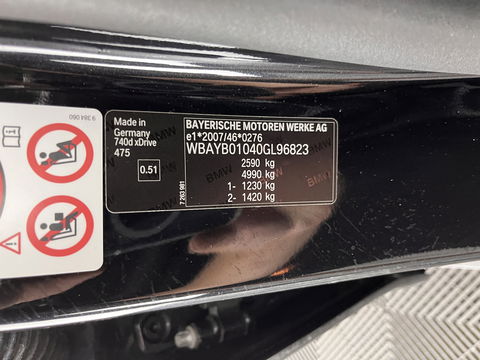 BMW 7 Serie 740d xDrive High Executive M-Sport-Pack GEAR BOX PROBLEM  M-Sport Pack Aut. *PANO | HEAD-UP | LUXURY-LEATHER | SOFT-CLOSE | FULL-LED | MEMORY-PACK | HARMAN/KARDON-SURROUND | TOPVIEW | BLINDSPOT | KEYLESS | HEATED-SPORTSEATS | DIGI-