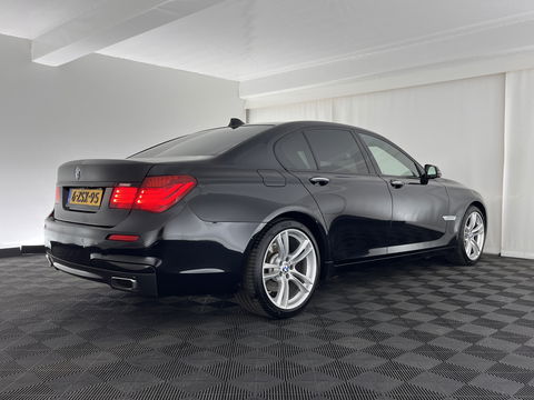BMW 7 Serie 740d xDrive High Executive M-Sport-Pack GEAR BOX PROBLEM  M-Sport Pack Aut. *PANO | HEAD-UP | LUXURY-LEATHER | SOFT-CLOSE | FULL-LED | MEMORY-PACK | HARMAN/KARDON-SURROUND | TOPVIEW | BLINDSPOT | KEYLESS | HEATED-SPORTSEATS | DIGI-