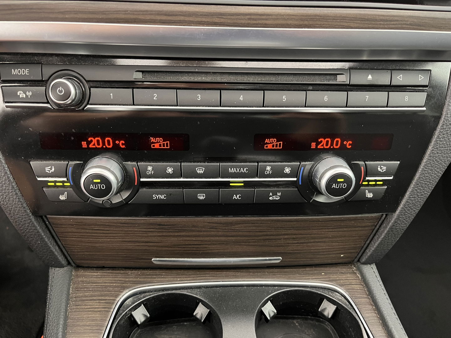 BMW 7 Serie 740d xDrive High Executive M-Sport-Pack GEAR BOX PROBLEM  M-Sport Pack Aut. *PANO | HEAD-UP | LUXURY-LEATHER | SOFT-CLOSE | FULL-LED | MEMORY-PACK | HARMAN/KARDON-SURROUND | TOPVIEW | BLINDSPOT | KEYLESS | HEATED-SPORTSEATS | DIGI-