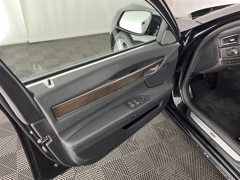 BMW 7 Serie 740d xDrive High Executive M-Sport-Pack GEAR BOX PROBLEM  M-Sport Pack Aut. *PANO | HEAD-UP | LUXURY-LEATHER | SOFT-CLOSE | FULL-LED | MEMORY-PACK | HARMAN/KARDON-SURROUND | TOPVIEW | BLINDSPOT | KEYLESS | HEATED-SPORTSEATS | DIGI-