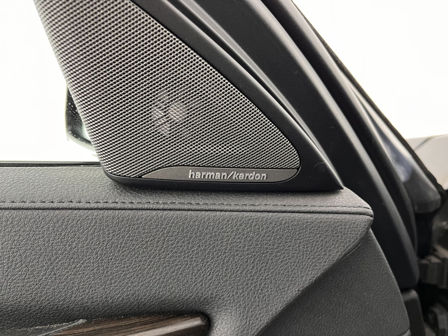 BMW 7 Serie 740d xDrive High Executive M-Sport-Pack GEAR BOX PROBLEM  M-Sport Pack Aut. *PANO | HEAD-UP | LUXURY-LEATHER | SOFT-CLOSE | FULL-LED | MEMORY-PACK | HARMAN/KARDON-SURROUND | TOPVIEW | BLINDSPOT | KEYLESS | HEATED-SPORTSEATS | DIGI-