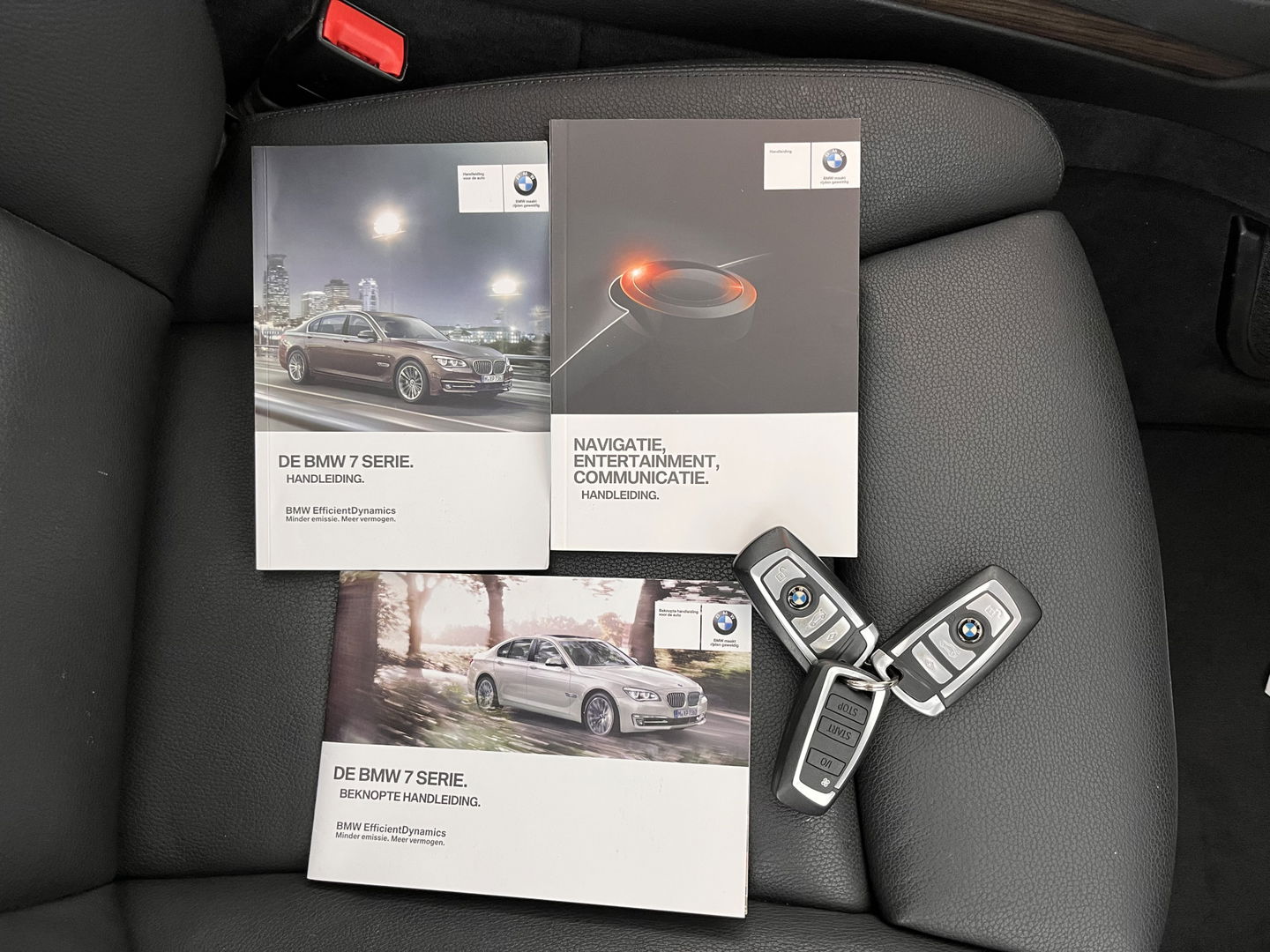 BMW 7 Serie 740d xDrive High Executive M-Sport-Pack GEAR BOX PROBLEM  M-Sport Pack Aut. *PANO | HEAD-UP | LUXURY-LEATHER | SOFT-CLOSE | FULL-LED | MEMORY-PACK | HARMAN/KARDON-SURROUND | TOPVIEW | BLINDSPOT | KEYLESS | HEATED-SPORTSEATS | DIGI-