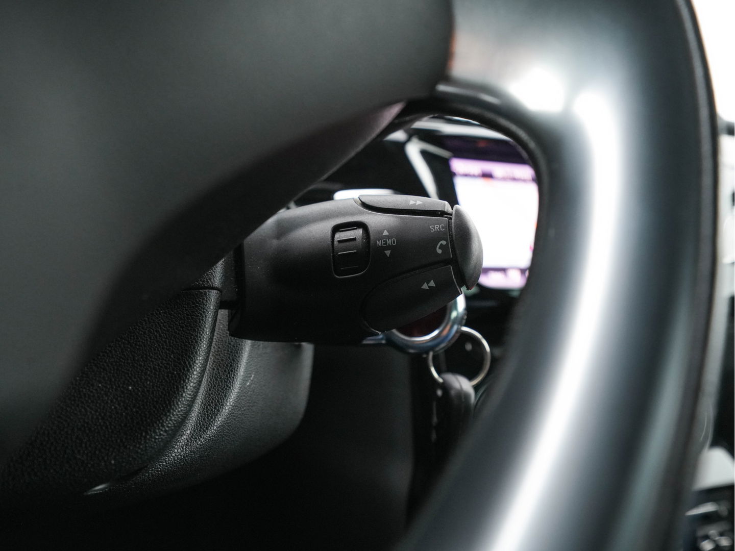 Citroën DS3 1.6 e-HDi So Chic *NAVI-FULLMAP | SPORT-SEATS | ECC | MICROFIBRE | PDC | CRUISE | RADIO-CD | TOWBAR*