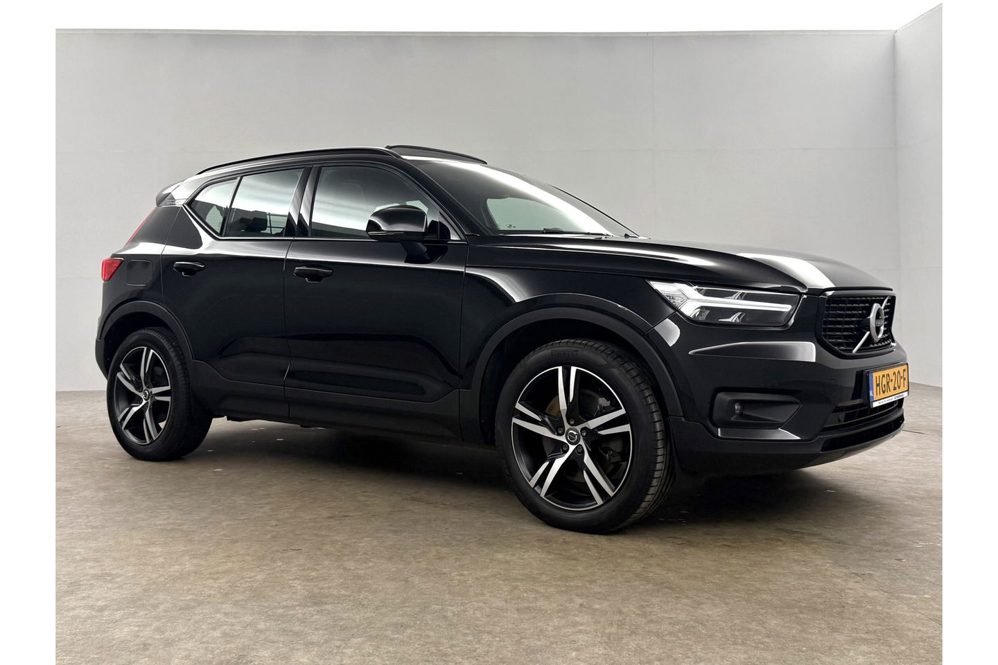 Volvo XC40 1.5 T5 Recharge Inscription Hybride 262PK Camera LED Carplay Trekhaak Pano 19"LMV Navi Virtual Clima PDC Stoel/Stuurverwarming