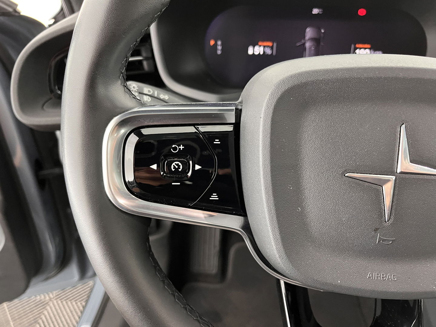 Polestar 2 Long Range Dual Motor Launch Edition 78kWh [ 3-Fase ] (INCL.BTW) *NAVI-FULLMAP | FULL-LED | KEYLESS | TOP-VIEW | LANE-ASSIST | DIGI-COCKPIT | CARPLAY | DAB+ | COMFORT-SEATS | ECC | PDC | 20''ALU*