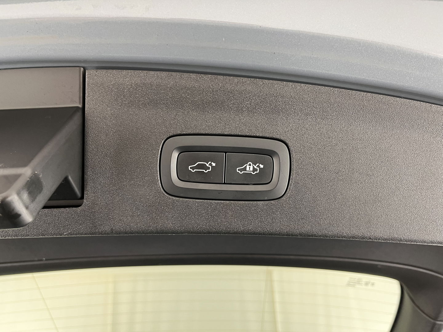 Polestar 2 Long Range Dual Motor Launch Edition 78kWh [ 3-Fase ] (INCL-BTW) *PANO | NAVI-FULLMAP | HARMAN/KARDON-AUDIO | FULL-LED | KEYLESS | TOPVIEW | LANE-ASSIST | DIGI-COCKPIT | CARPLAY | DAB+ | HEATED-COMFORTSEATS | ECC | MEMORY-PACK | PDC | 20''ALU*