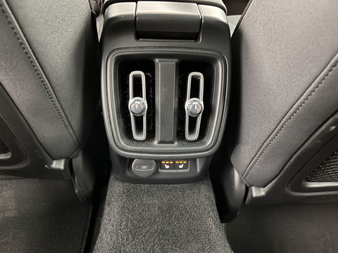 Polestar 2 Long Range Dual Motor Launch Edition 78kWh [ 3-Fase ] (INCL.BTW) *NAVI-FULLMAP | FULL-LED | KEYLESS | TOP-VIEW | LANE-ASSIST | DIGI-COCKPIT | CARPLAY | DAB+ | COMFORT-SEATS | ECC | PDC | 20''ALU*
