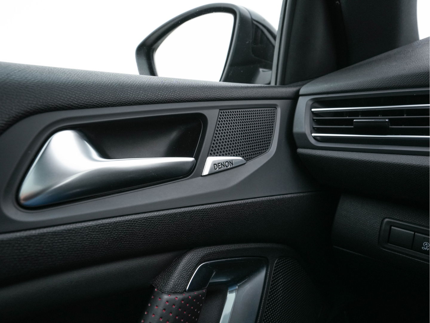 Peugeot 308 1.5 BlueHDi Blue Lease GT-Line Aut. *PANO | 1/2LEATHER | FULL-LED | DENON-SOUND | SPORT-SEATS | NAVI-FULLMAP | KEYLESS | CAMERA | ECC | PDC | 17''ALU*