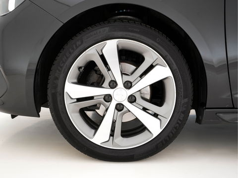 Peugeot 308 1.5 BlueHDi Blue Lease GT-Line Aut. *PANO | 1/2LEATHER | FULL-LED | DENON-SOUND | SPORT-SEATS | NAVI-FULLMAP | KEYLESS | CAMERA | ECC | PDC | 17''ALU*