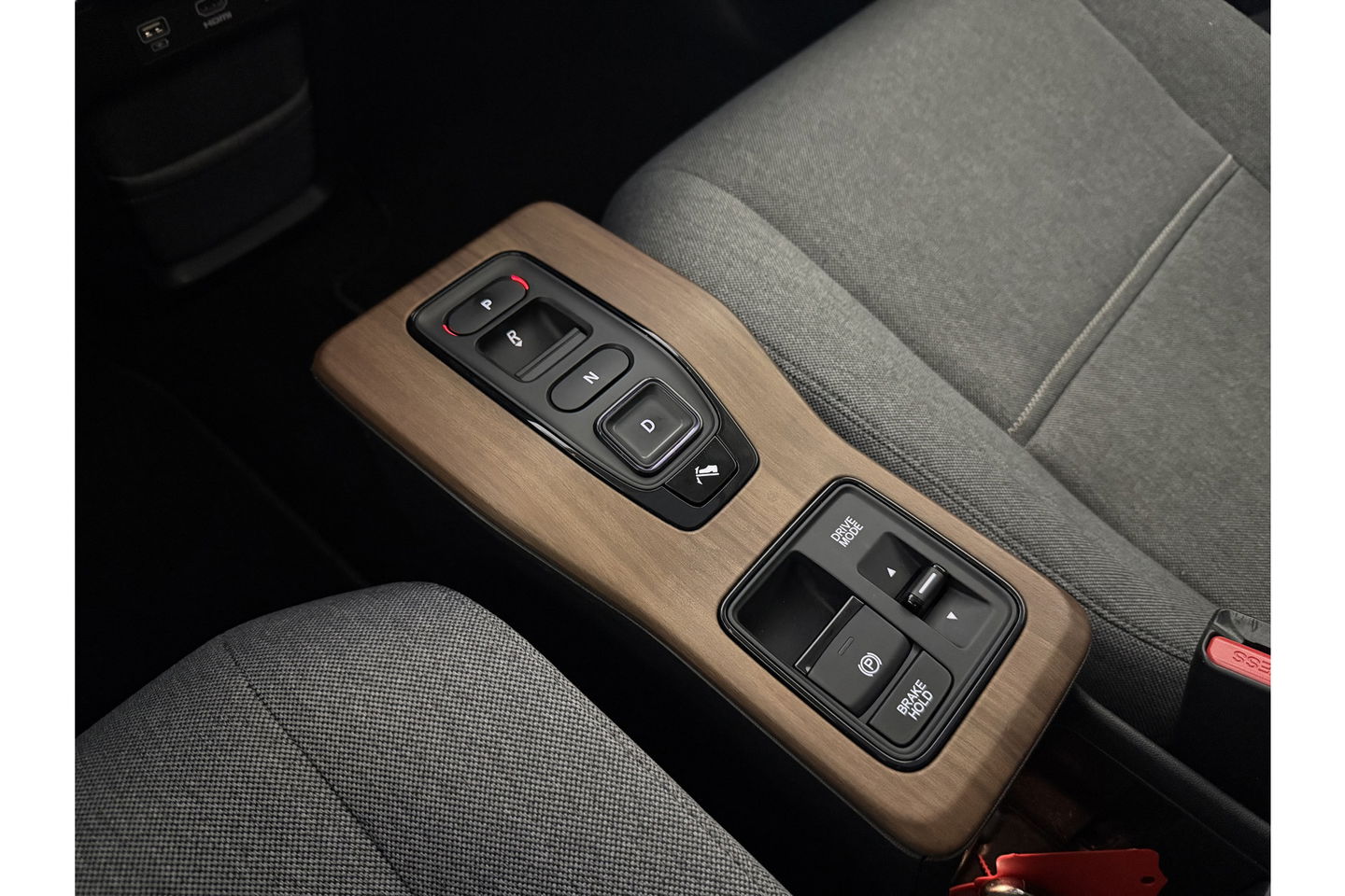 Honda Honda-E Advance 154PK Elektrisch 360Camera LED Pano Widescreen Zijcamera Spiegel Cruise Carplay Clima 17"LMV Navi PDC