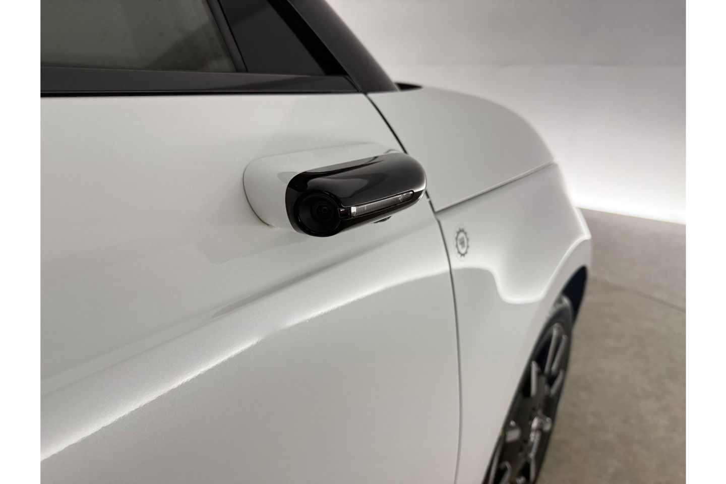 Honda Honda-E Advance 154PK Elektrisch 360Camera LED Pano Widescreen Zijcamera Spiegel Cruise Carplay Clima 17"LMV Navi PDC