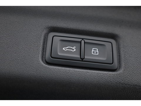 Audi Q6 e-tron qauttro S edition 100kwh | Pano | Luchtvering | B&O | Kuipstoelen | HUD | Massage | RS Wielen