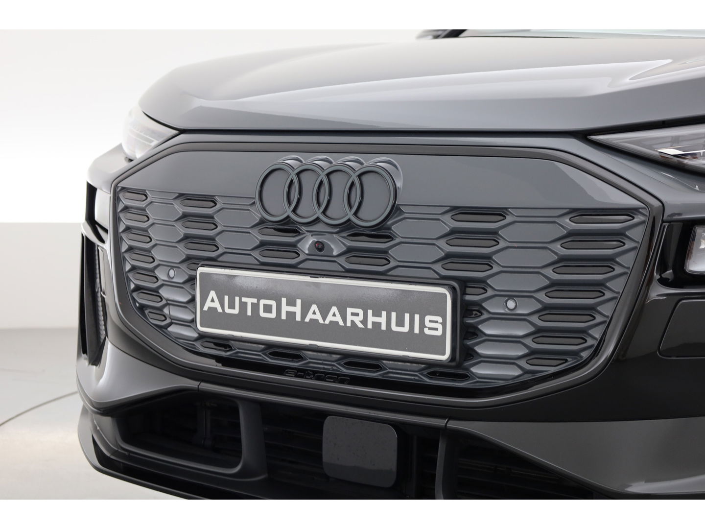 Audi Q6 e-tron qauttro S edition 100kwh | Pano | Luchtvering | B&O | Kuipstoelen | HUD | Massage | RS Wielen