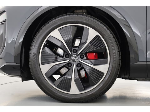 Audi Q6 e-tron qauttro S edition 100kwh | Pano | Luchtvering | B&O | Kuipstoelen | HUD | Massage | RS Wielen