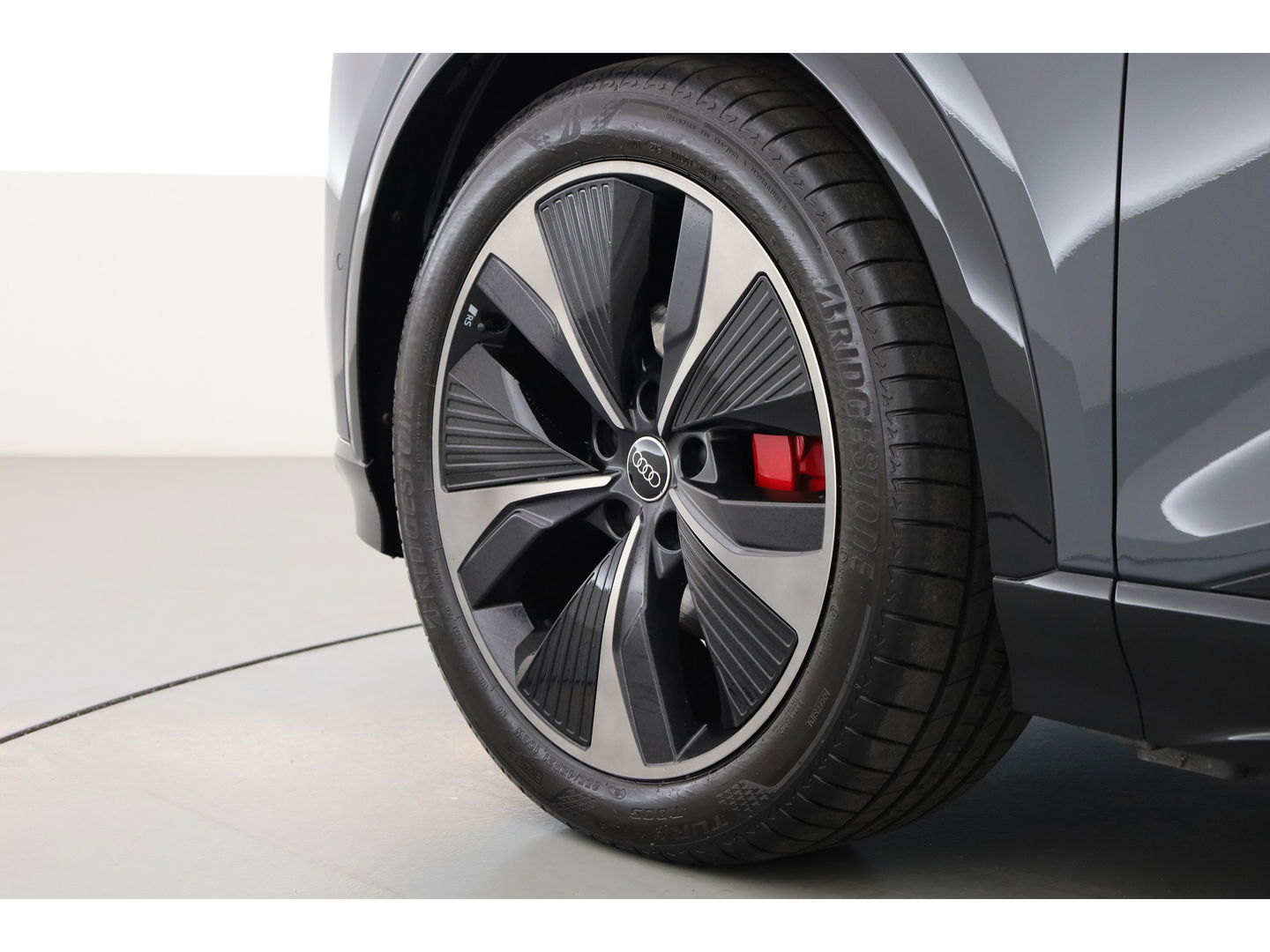 Audi Q6 e-tron qauttro S edition 100kwh | Pano | Luchtvering | B&O | Kuipstoelen | HUD | Massage | RS Wielen