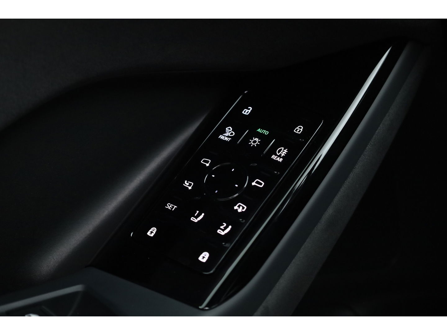 Audi Q6 e-tron qauttro S edition 100kwh | Pano | Luchtvering | B&O | Kuipstoelen | HUD | Massage | RS Wielen