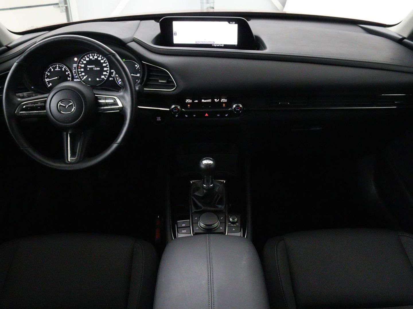 Mazda CX-30 2.0 SkyActive-G Comfort | 18.300km NAP | Trekhaak | Stoel & stuurverwarming | Head-Up | Adaptive cruise | Carplay | Keyless | Full LED