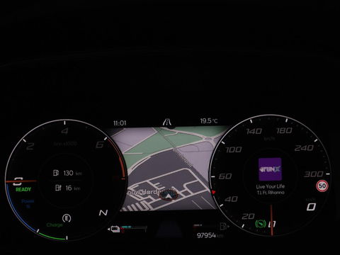 CUPRA Formentor 1.4 e-Hybrid VZ | 245pk | Trekhaak | Stoel & stuurverwarming | Camera | Adaptive cruise | Sfeerverlichting | Keyless | Full LED | PHEV