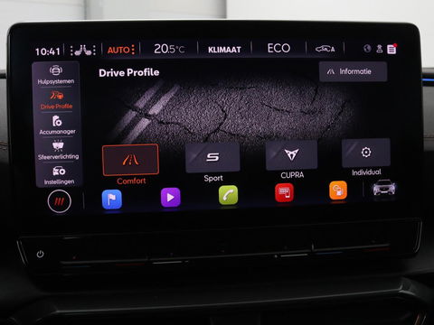 CUPRA Formentor 1.4 e-Hybrid VZ | 245pk | Stoel & stuurverwarming | Carplay | Camera | Adaptive cruise | Navigatie | Sfeerverlichting | Keyless | Full LED | PHEV