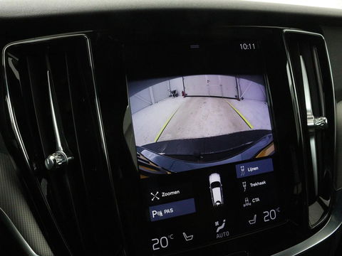 Volvo V60 2.0 T4 R Design | Stoelverwarming | Trekhaak | Carplay | Camera | Adaptive cruise | Navigatie | Full LED | 19'' lichtmetalen velgen | Memory