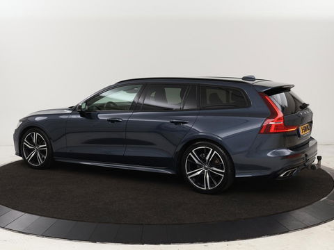 Volvo V60 2.0 T4 R Design | Stoelverwarming | Trekhaak | Carplay | Camera | Adaptive cruise | Navigatie | Full LED | 19'' lichtmetalen velgen | Memory