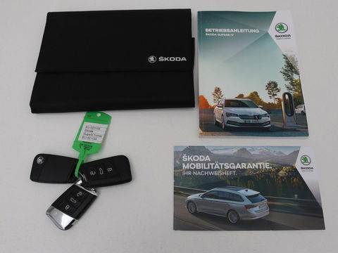 Škoda Superb 1.4 TSI iV Laurin & Klement | Leder | Trekhaak | Adaptive cruise | Stoelverwarming | Canton Sound | Navigatie | Memory | Full LED | Keyless | Carplay | PHEV