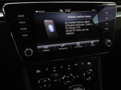 Škoda Superb 1.4 TSI iV Laurin & Klement | Leder | Trekhaak | Adaptive cruise | Stoelverwarming | Canton Sound | Navigatie | Memory | Full LED | Keyless | Carplay | PHEV