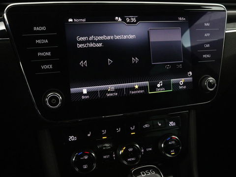 Škoda Superb 1.4 TSI iV Laurin & Klement | Leder | Trekhaak | Adaptive cruise | Stoelverwarming | Canton Sound | Navigatie | Memory | Full LED | Keyless | Carplay | PHEV