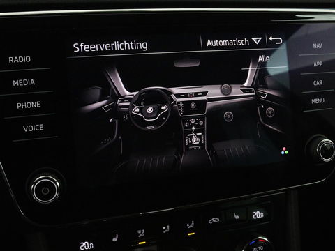 Škoda Superb 1.4 TSI iV Laurin & Klement | Leder | Trekhaak | Adaptive cruise | Stoelverwarming | Canton Sound | Navigatie | Memory | Full LED | Keyless | Carplay | PHEV
